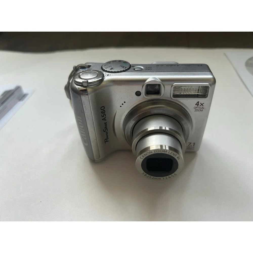 Canon PowerShot A560 Silver w/box & SD Card TESTED Excellent Condition M72